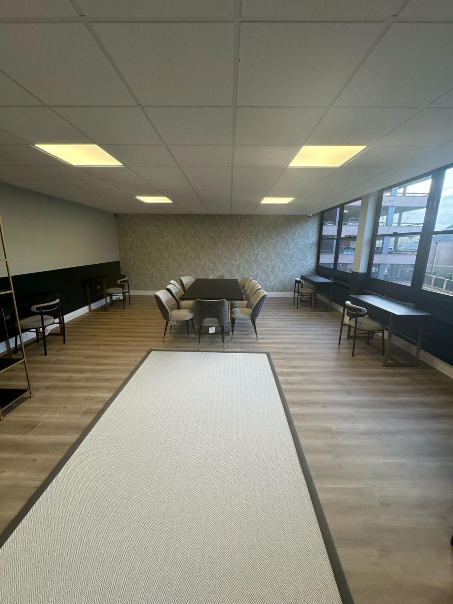 Modern And Stylish 1 Bed Apartment In East Grinstead Exterior foto